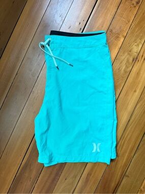 Hurley Men's Aqua Turquoise Hybrid Board Shorts with Drawstring